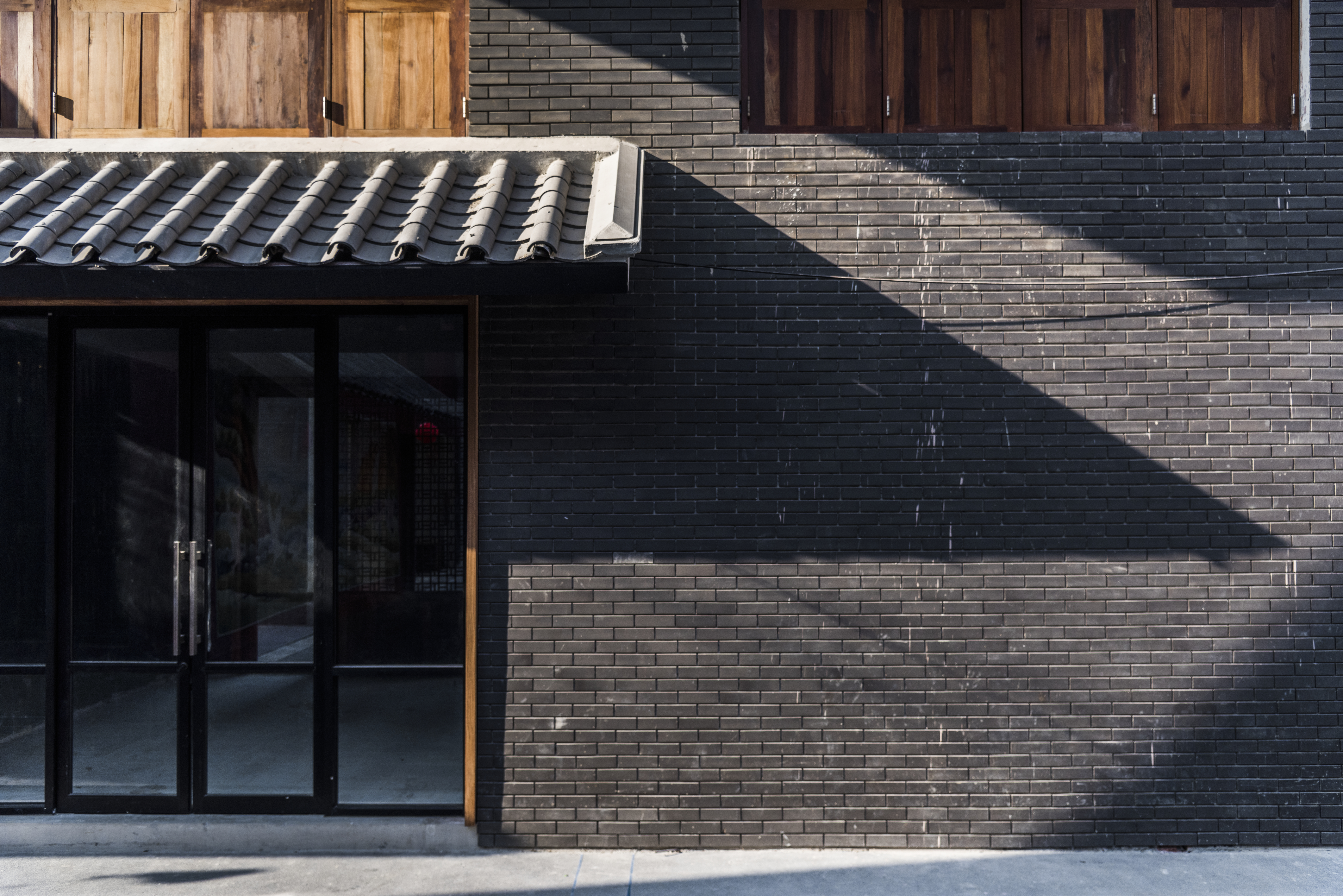 Leasing vs. Owning Commercial Property in Ohio: 5 Key Considerations for Small Business Owners